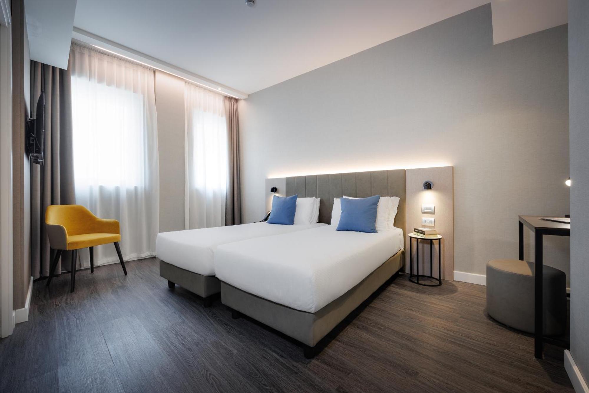 Standard Twin Room,1553547196:JPEG
