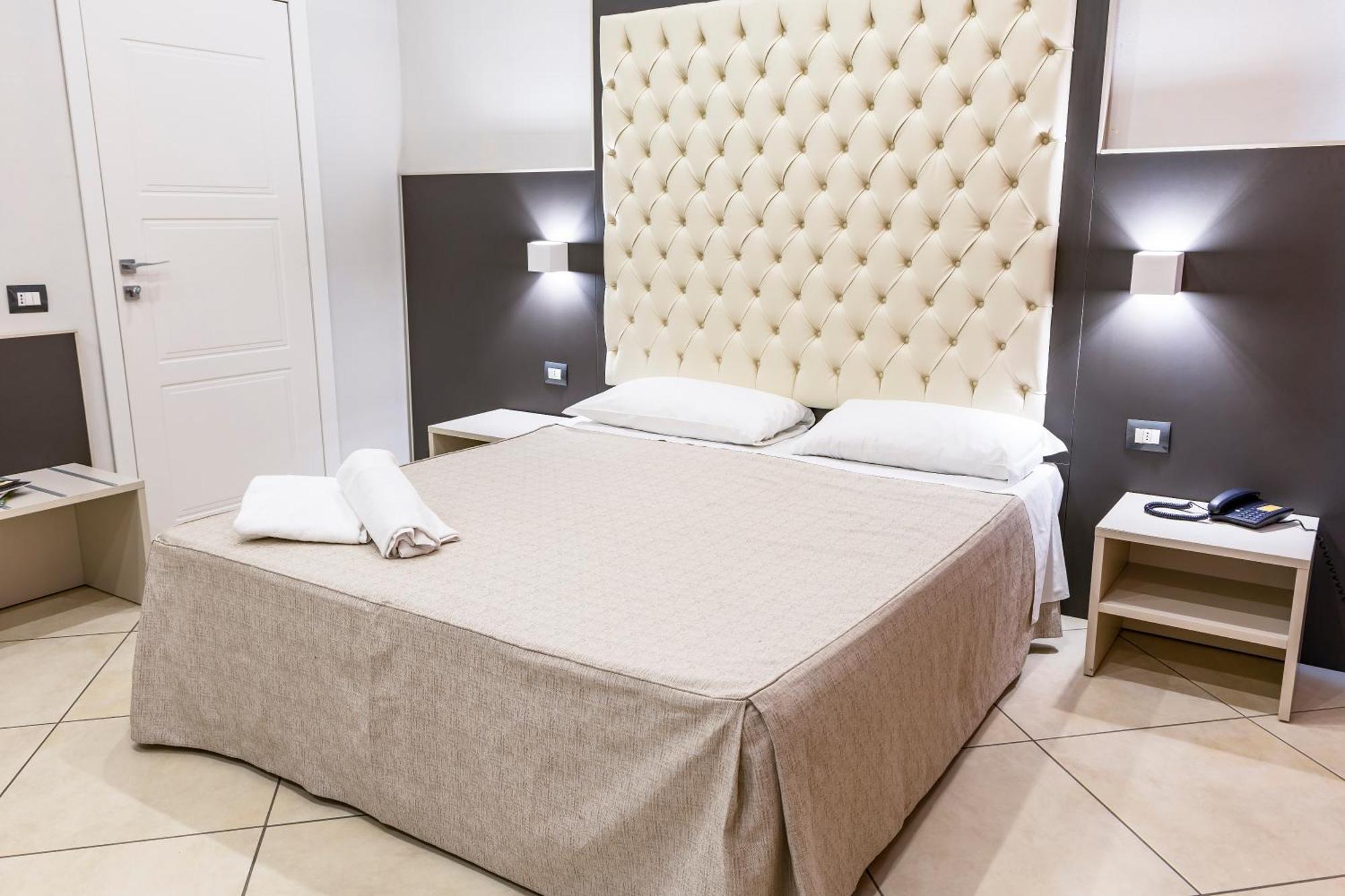 Double Room,1627930657:JPEG