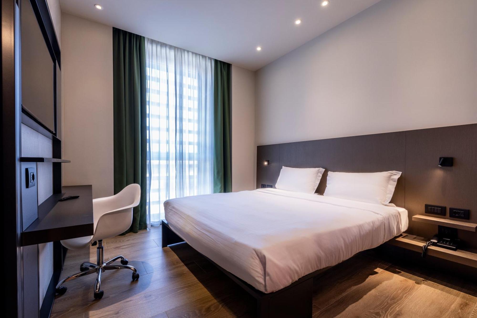 Double Room,1274451244:JPEG