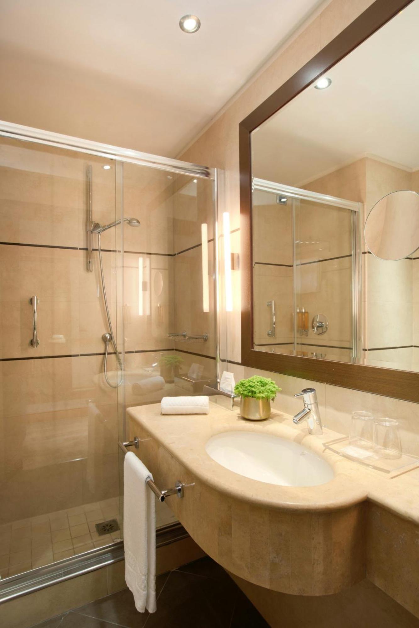 Deluxe Double Room,1729993761:JPEG
